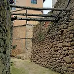 La Duena I *